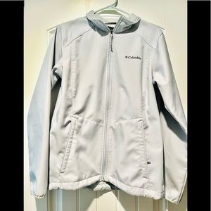 Woman’s Columbia jacket